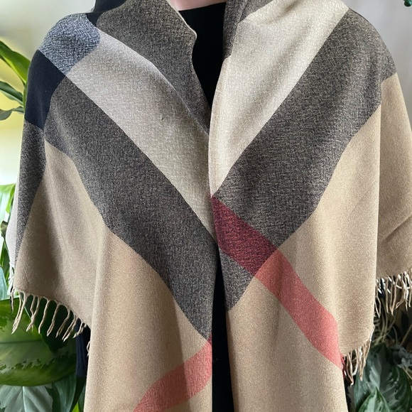 Burberry Square Scarf. - Picture 4 of 14